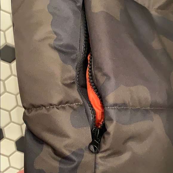 NWT AMERICAN STITCH CAMO Puffer Vest MEN’s SMALL - Picture 4 of 8